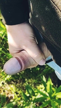 Première Éjaculation Estivale En Plein Air