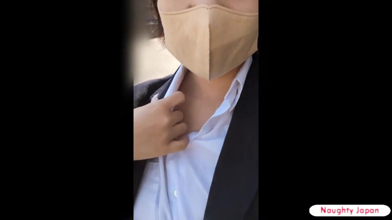 A case of fling: Napětí. Venkovská uniformovaná kráska g cupu se ztrácí v tichém...