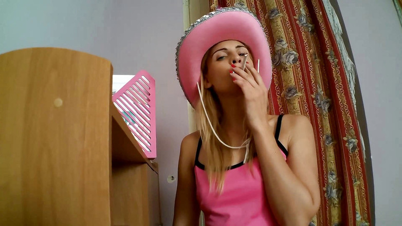 Solo Austria: Dekadentní kouření princezny Kimberly POV! ŽÁDNÝ ZVUK