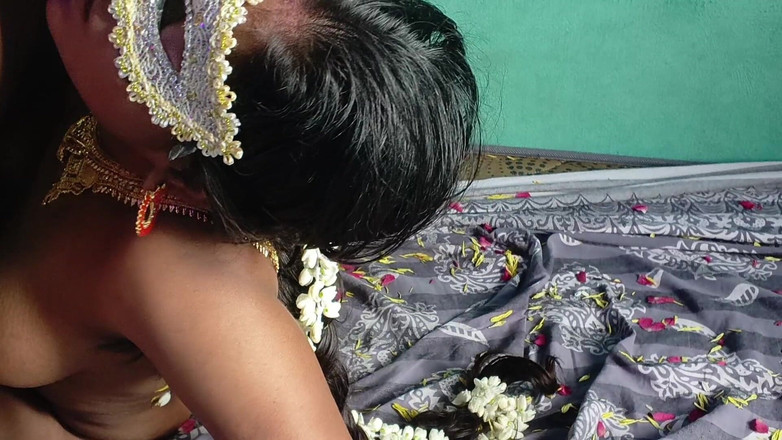 Vijay002: Después de filmar a Aayiram Thamarai Mottukala Lavanya en video...