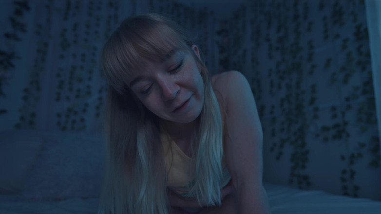 Jolie Lyon: Sám doma s novým přítelem macechy