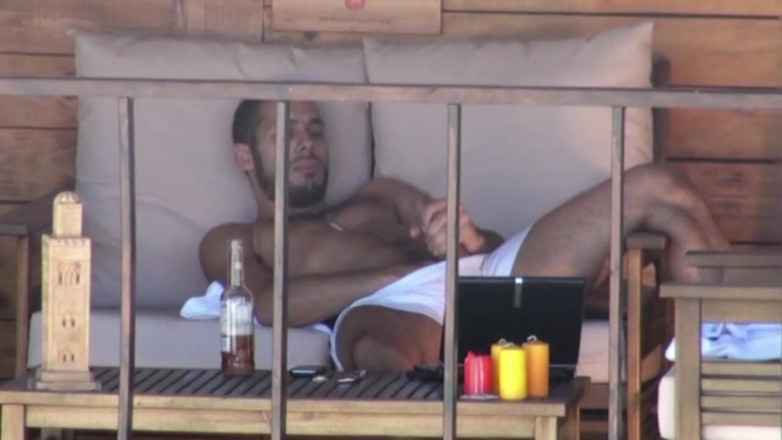 ARAB FUCKERS WITH HUGE COCKS: Exhib al semen de heterosexual árabe masturbándose