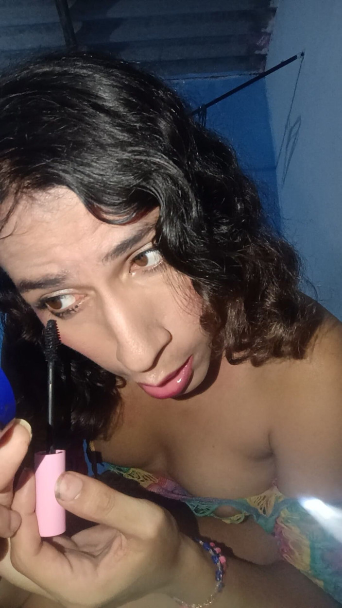 Femboy from Colombia: Schattige en seksuele make-up voor iedereen