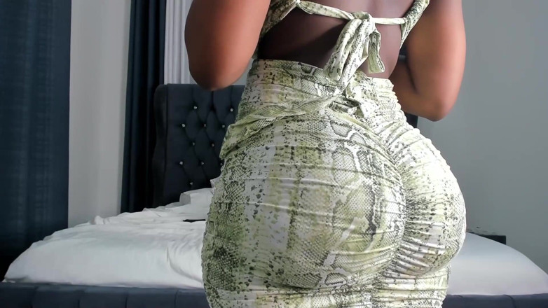 Perfect black ass: Jack off to my perfect black ass in a dress...
