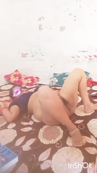 Desi hot bhabhi ngentot
