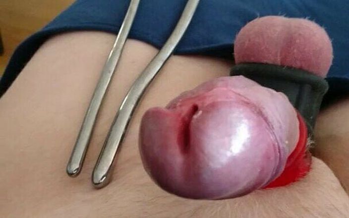 Swedish_switcher: Aku melakukan sedikit suara Dan selesai dengan sumbat kontol.
