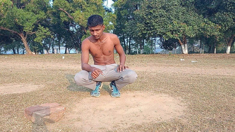 LinearOrnament35: Step Workout Hard