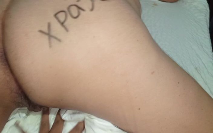 Milfta boohot: Eu dedinho uma mulher madura de 70 anos com uma bunda...
