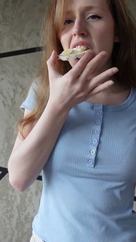Jím Banán S Rýžovými Koláči - Sfw