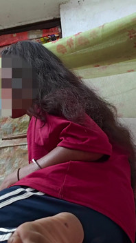 Sexe non coupé et réel dans un style desi en hindi