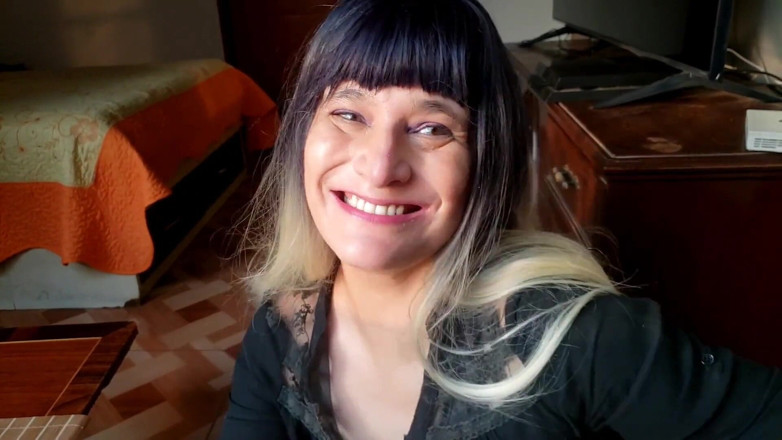 Agnes Swallow: निगलना दोहरा शॉट
