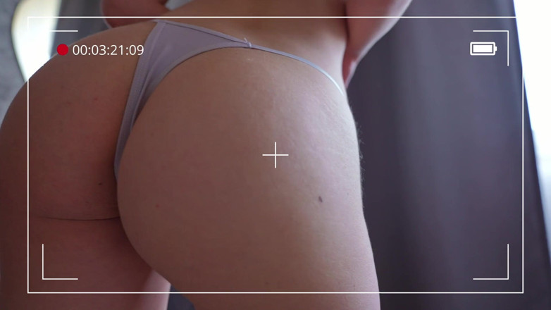 Tori Diamond: Tanga și tachinare perfectă cu curul mare