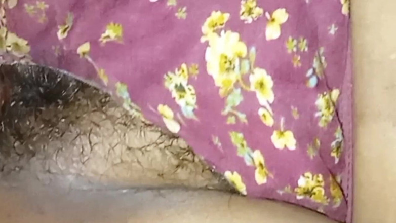 Bengaliauntykichut: 37 Sal Ki Padosi Bhabhi Ko Raat Mein Jakar Chudai...