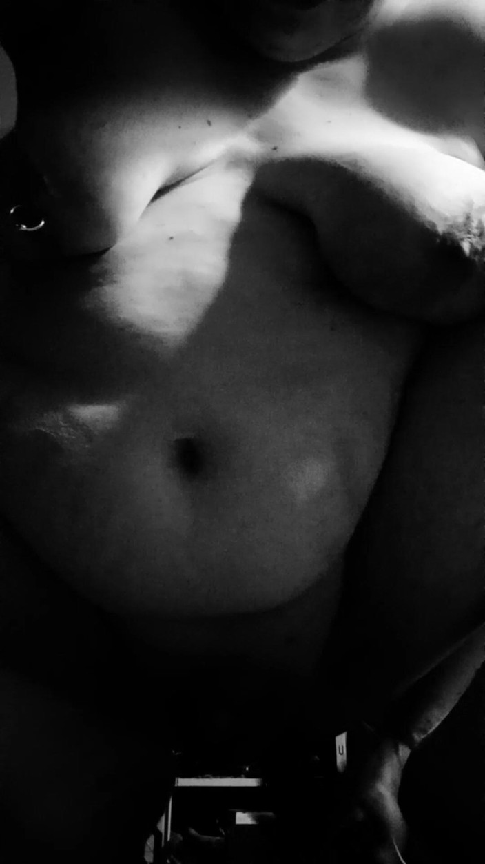 Princess Udders: Putri gemuk muncrat di bayangan tbbw anal dildo b&amp;w