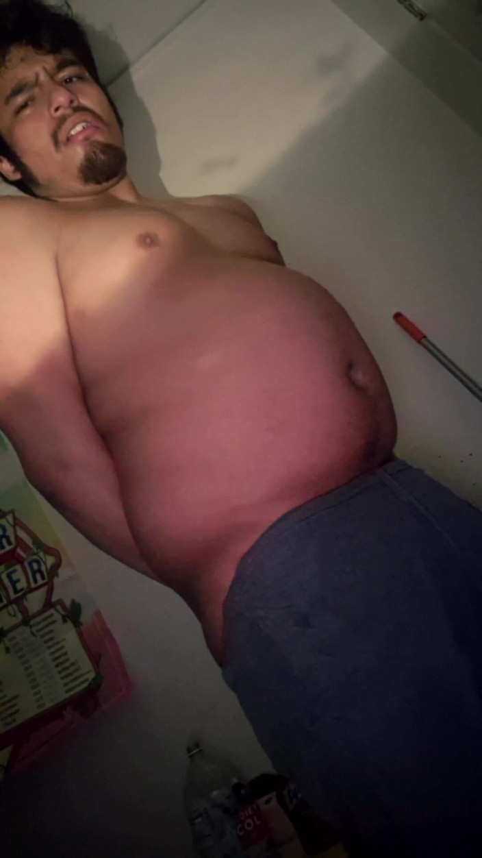 NakyJoss: Massiv und größte Ive aufblaste meinen bauch