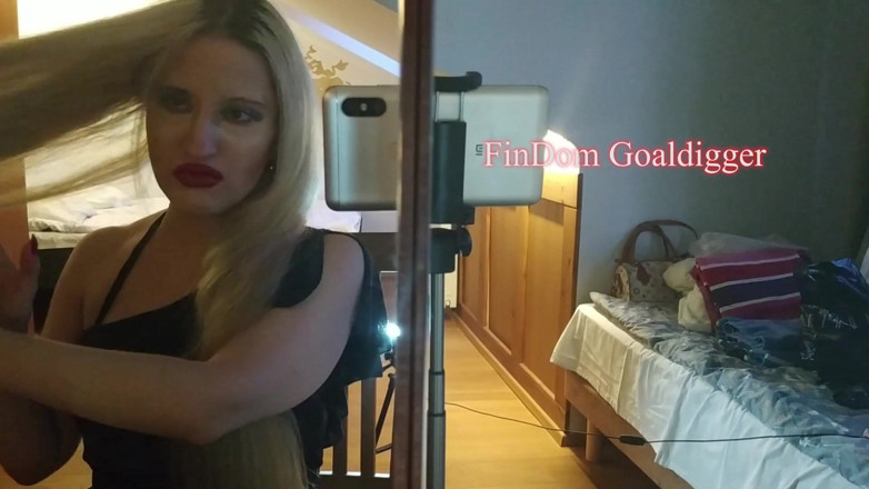 FinDom Goaldigger: Lemah di depanku