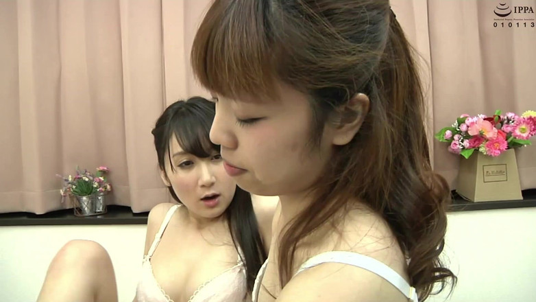 Strix: Ciuman tekak mendalam, bertukar air mani dan jus cinta. -4