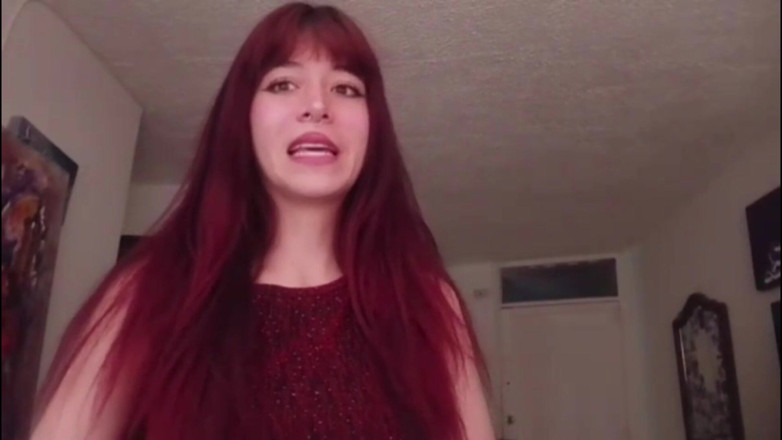 Elisabeth Garban: Pertunjukan sensual lubang pantat latina kecil molek