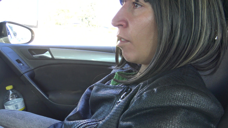 Stepmom Susan: Mein geiler stiefsohn bat mich, meine haarige muschi zu zeigen