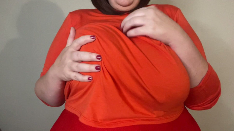 cutejayne: BBW Velma Tries to Make You Cum