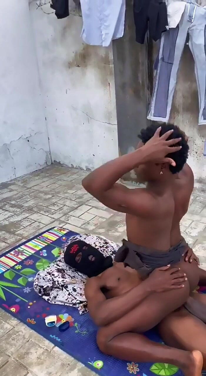 BLACKSHOOTERR: Sex Anal Exterior Compus Cu Sassypussyy