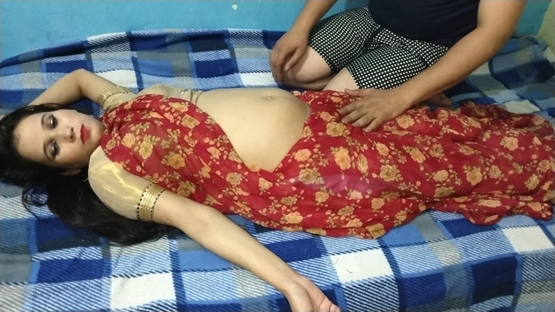 Indian Muslim Couple: Indiana moglie annaffiata in bocca charm marito-moglie momento che dice...