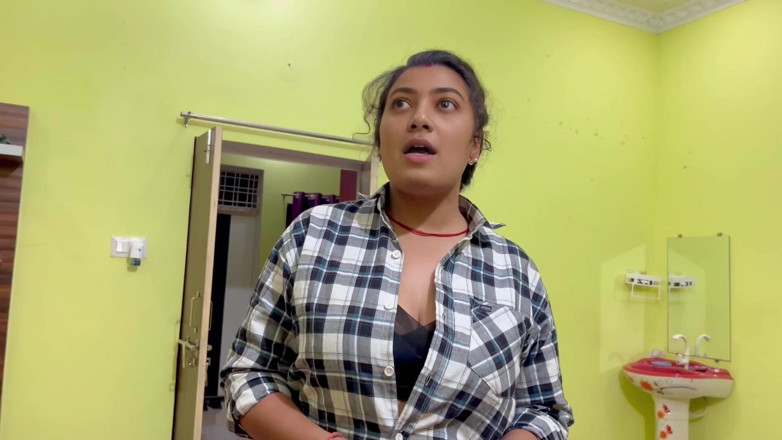 Hotty_ragini: La mia figliastra aveva paura, abbiamo condiviso il letto singolo,...