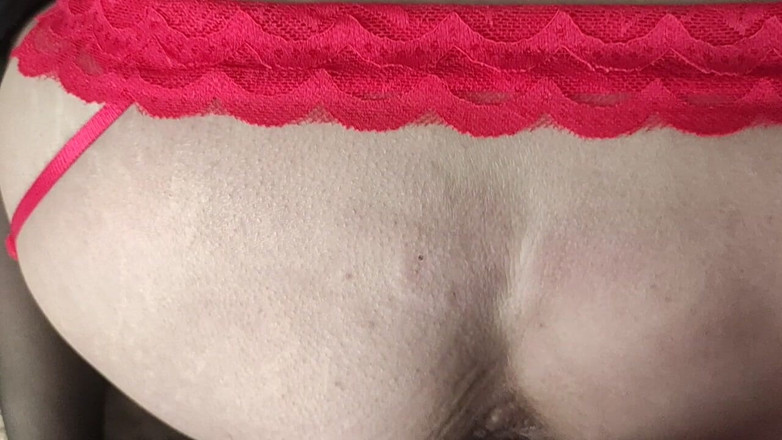 DirtyLubov: 穿着吊带自慰