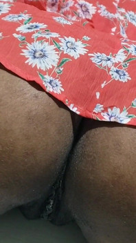 Hai să împărtășim și să ne futem în jur cu mine, soție sexy excitată în sex în trei amator real cu înregistrare de acasă