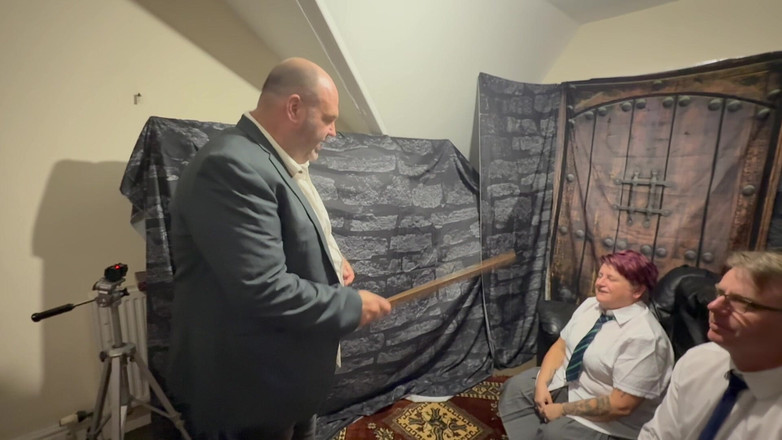 Aaexperiencesltd: Ведмідь-директор зі своїми неслухняними студентами!