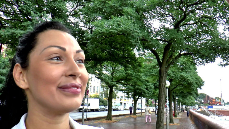 MMV Films and Clips XXX: Hotwife Penembusan Berganda dalam Van Fuckfest Camper