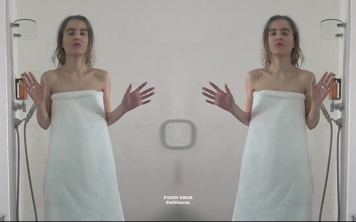 Faith Eros: 男性の公共シャワーで立ち往生してしまった