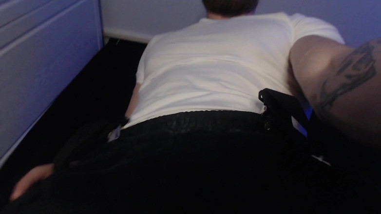 Hunky time: 남자 정자와 슬리퍼