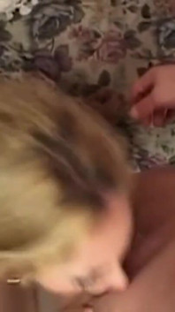 Threesome hardcore dengan fisting anal dan sumbat pantat