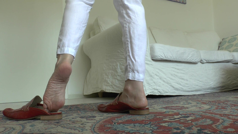 Lady Victoria Valente: You Crave It Every Day: Sniffing My Feet and Cumming...