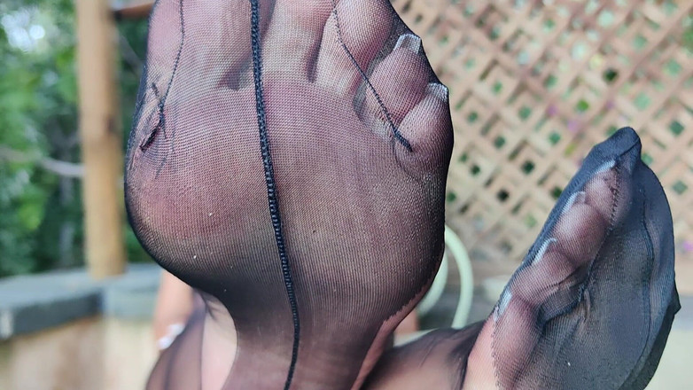 Goddess Lena: Drażnienie w prawdziwych nylonowych pończochach