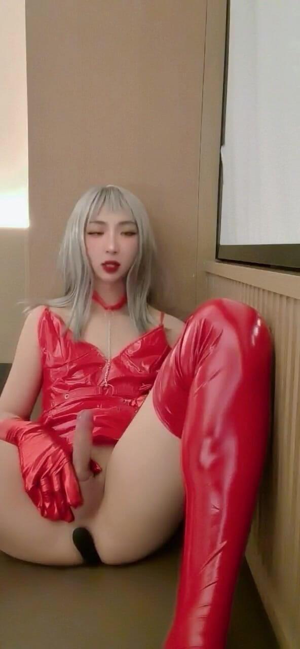 CD_XiXiouo: La più sexy ladyboy cinese si mastuba, le succhierai il...