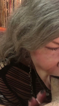 Black Lipstick Blowjob! CIM Show Swallow! Maxxximummilf