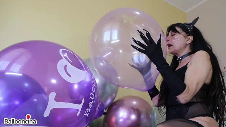 Ballooncina: Sexy Balloon Cat in Heat
