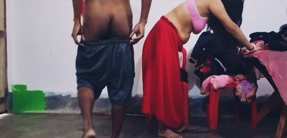 Teensex: India traviesa con grandes tetas está esperando cuñado caliente en...