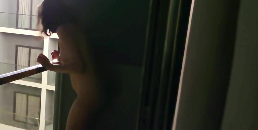 Ziya: Balcony Nude