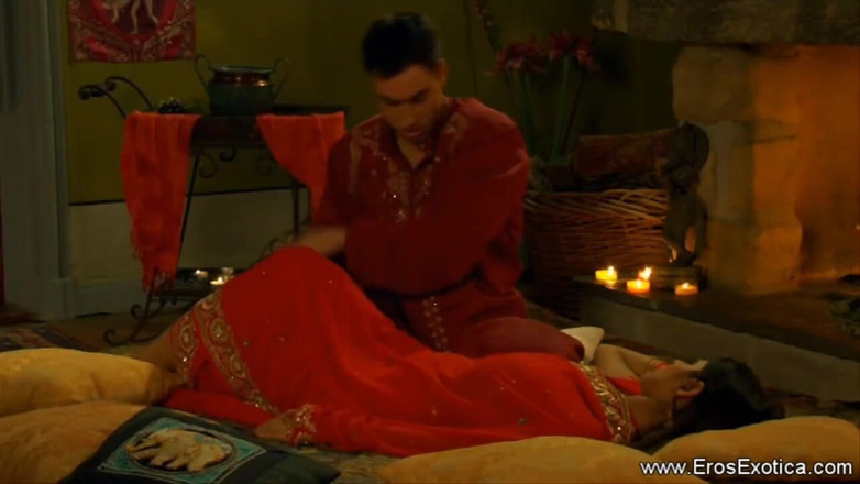 Eros Exotica: Mempelajari Kama Sutra