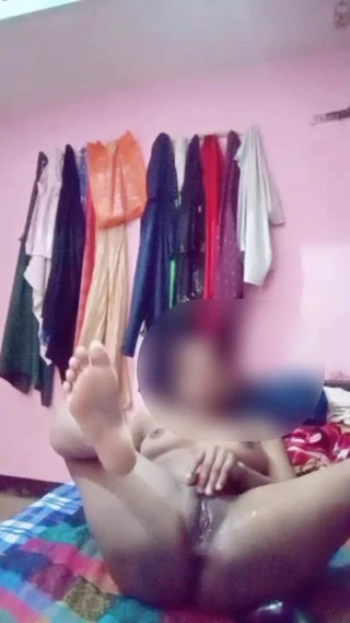 GF Fucking with Dildo