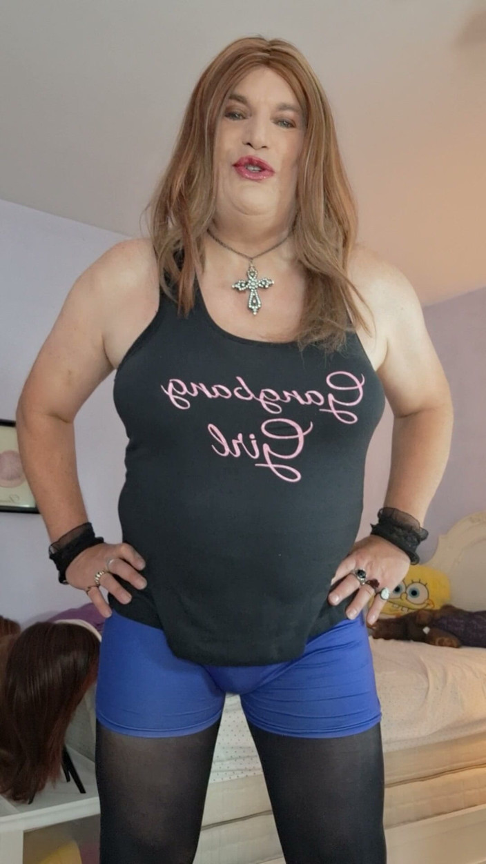 Victoria Lecherri: A história do gangbang do meu hotel de natal parte 1!