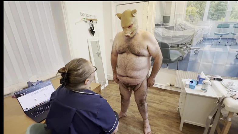Aaexperiencesltd: Satana's Piggy đến thăm phòng khám đau đớn cho Loctorber