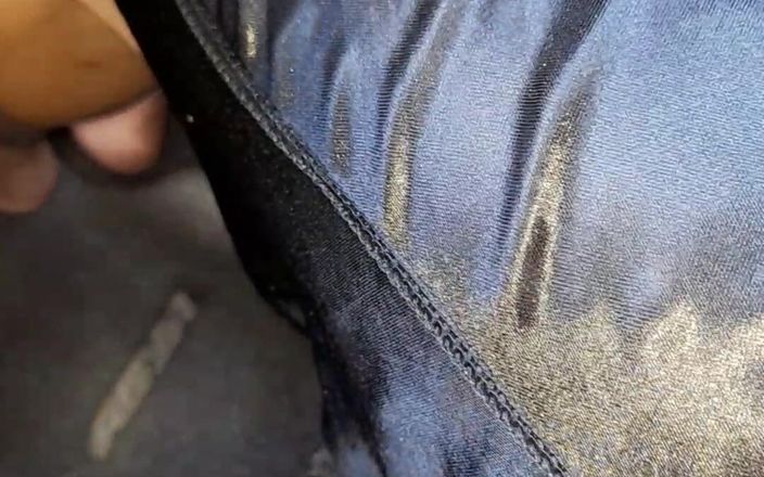 Naomisinka: Người mặc đồ xuyên thấu châu Á Satin Silk được thỏa mãn với...