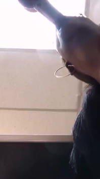 Negra nerd ama sua buceta cheia de porra
