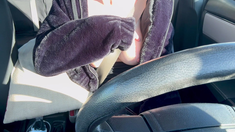 Artemisia Love: Nuova cavalcata lunga in auto con artemisia love esibisce le...