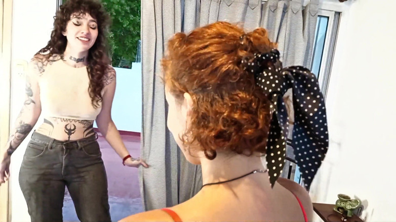 MarDulce: Lesbiană cu un străin în casa mea