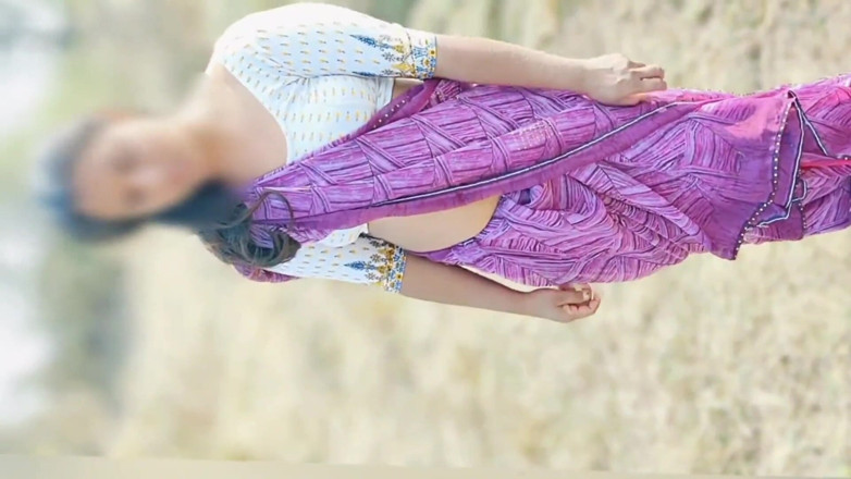 Fuckkkker: 인도 마을 Daver Bhabhi xxx 비디오, 정글 야외 힌디어 xxx 비디오에서 따먹히는 아름다운 바비, 힌디어 오디오